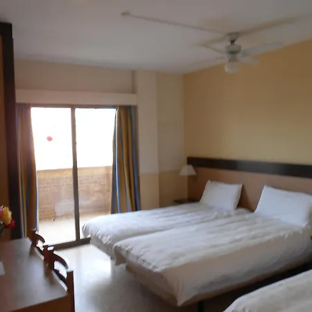 Marbella Hotel *